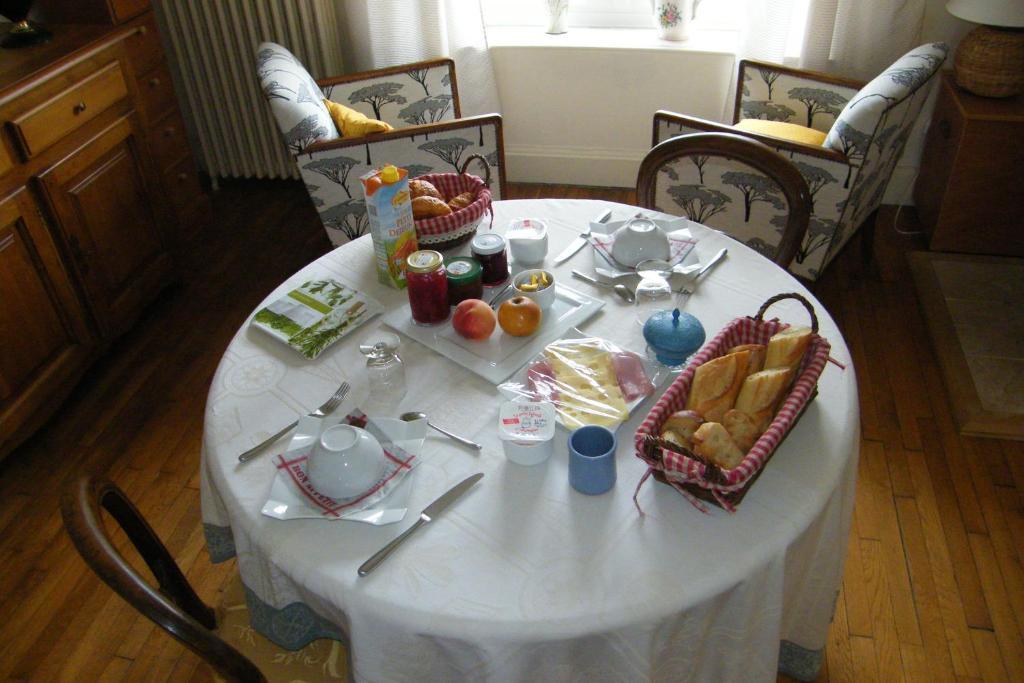 Chambre D'Hotes Jules & Annette Vittel Rom bilde